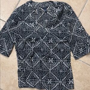 Geometric navy and White Top